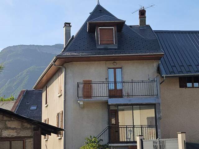 Maison de village 5P 139 m² avec sous-sol et dépendance La Chavanne (73800) — photo du bien