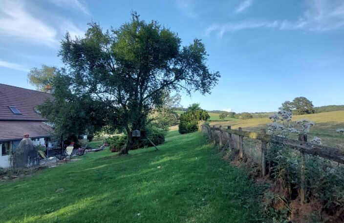 Propriété isolée en pleine nature avec dépendances et gîte — photo 2