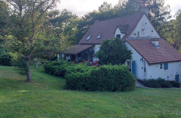 Propriété isolée en pleine nature avec dépendances et gîte — photo 5