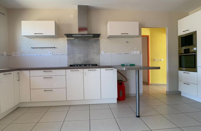 Maison  4 chambres Chatellerault — photo 2