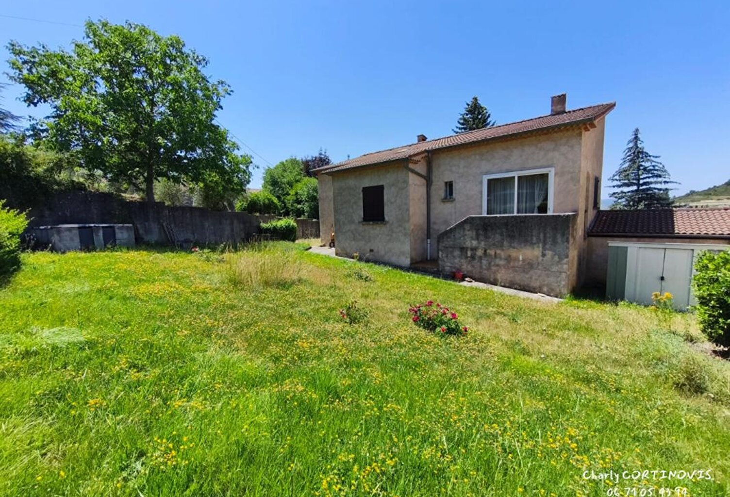 Maison avec deux logements + jardin + vue + cave — photo 1