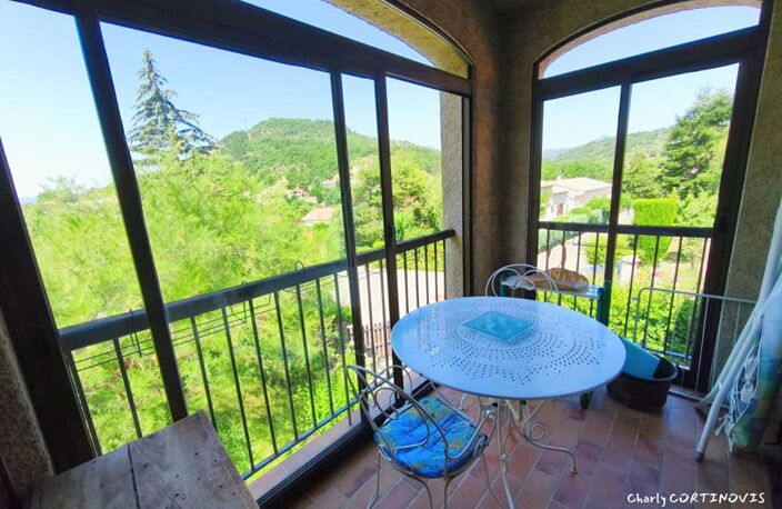 Maison avec deux logements + jardin + vue + cave — photo 4