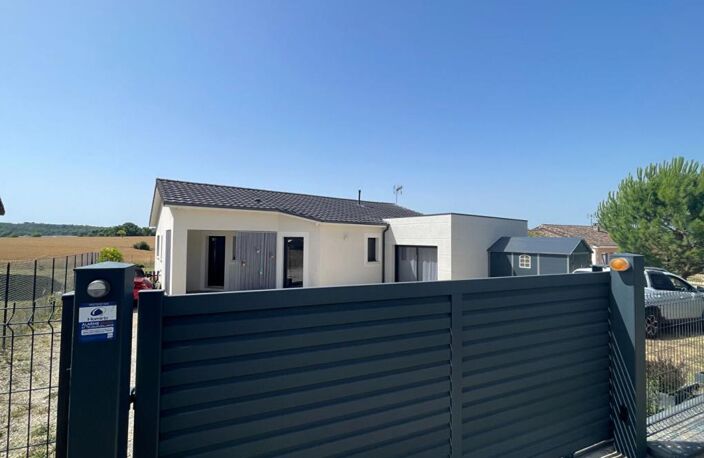 Maison moderne  Condat Sur Trincou 4 pièce(s) 108m2 — photo 2