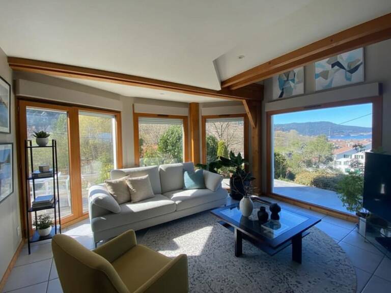 Gérardmer - Chalet pièce de vie vue lac, 4 chambres, 2 garages  151 m²  DPE C — photo 1