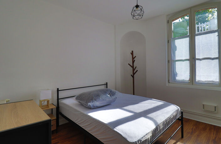 LOCATION APPARTEMENT T2 MEUBLÉ - CHALONS EN CHAMPAGNE — photo 4