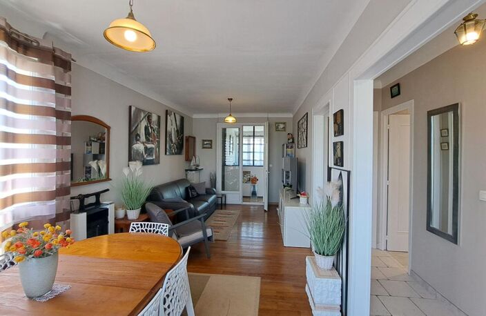 Maison 140m² Le Mesnil Saint Denis — photo 2