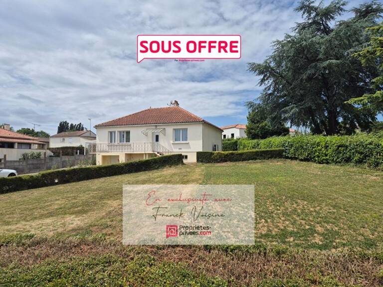 A VENDRE en Exclusivité à Saint Prouant, maison de 93 m2 avec 3 chambres sur une parcelle de 1090 m2 — photo 1