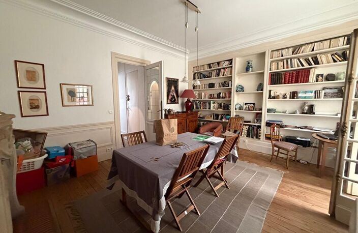 A Blaye Appartement de 114 m2 de caractère du XIX siècle avec locataire en place — photo 2