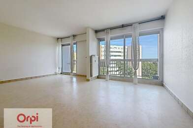 Appartement 3 pièces 596 €