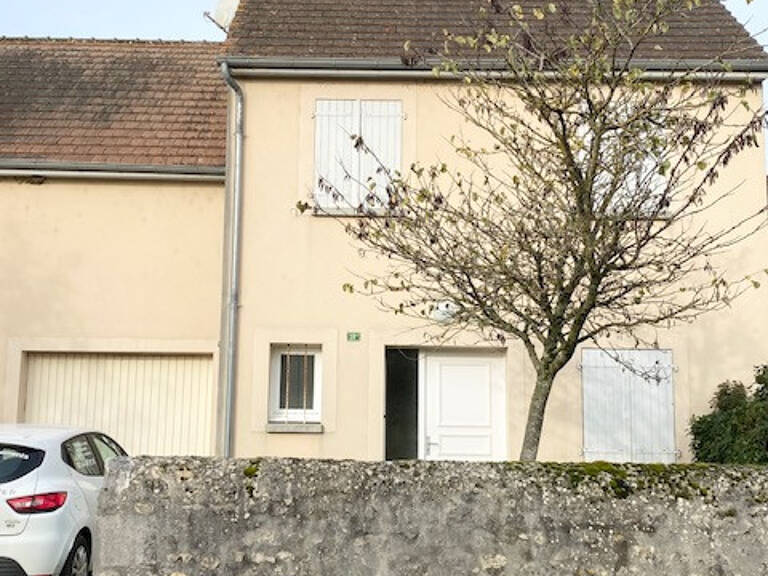 Leasing Maison 4  pièces 82 m² Douadic — photo 1