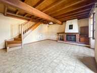 BEAU POTENTIEL DE RÉNOVATION — photo 2