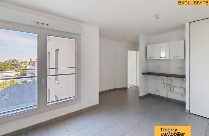 Longchamp/Beauséjour : Appartement T2 calme avec parking, Tram 3 à pied — photo 4