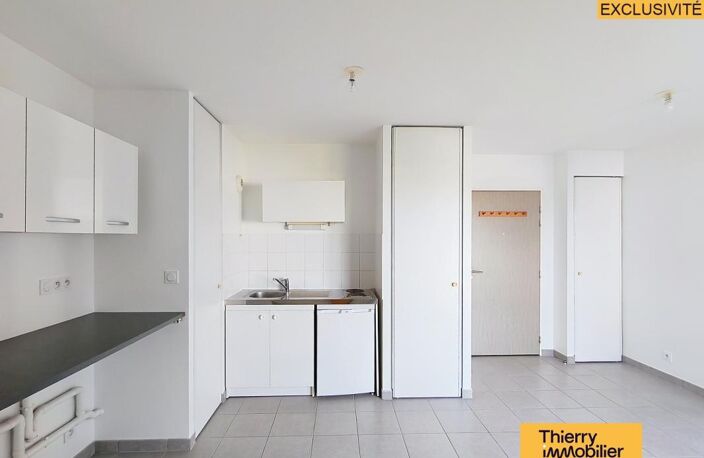 Longchamp/Beauséjour : Appartement T2 calme avec parking, Tram 3 à pied — photo 5