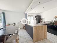 Maison de plain-pied avec terrasse, jardin et garage attenant – À deux pas du centre-ville de Chazelles-sur-Lyon — photo 3
