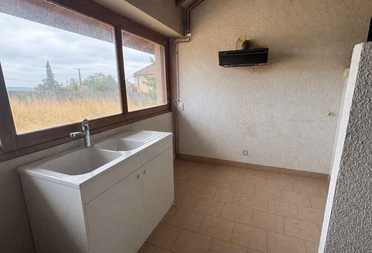MAISON INDIVIDUELLE 5 PIÈCES – 147,96 M² AVEC JARDIN DE 4 365 M² À MARCIGNY — photo 1