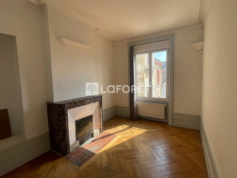 Appartement 100m², 2 chambres, ascenseur, charme de l'ancien — photo 1