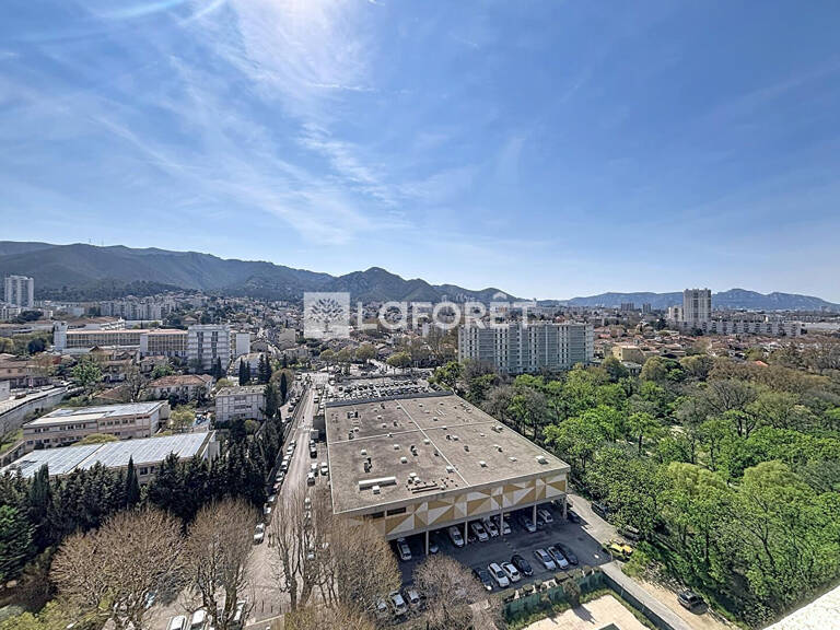 T3 76 m² lumineux - étage élevé avec ascenseur - Piscine- vue dégagée - Marseille 10e — photo 1