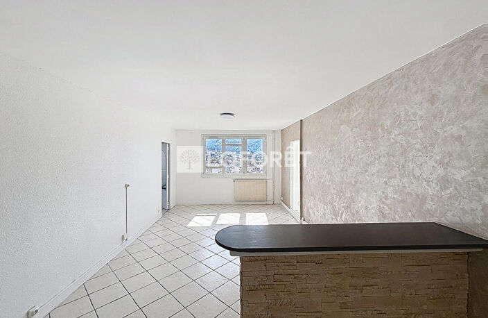 T3 76 m² lumineux - étage élevé avec ascenseur - Piscine- vue dégagée - Marseille 10e — photo 3