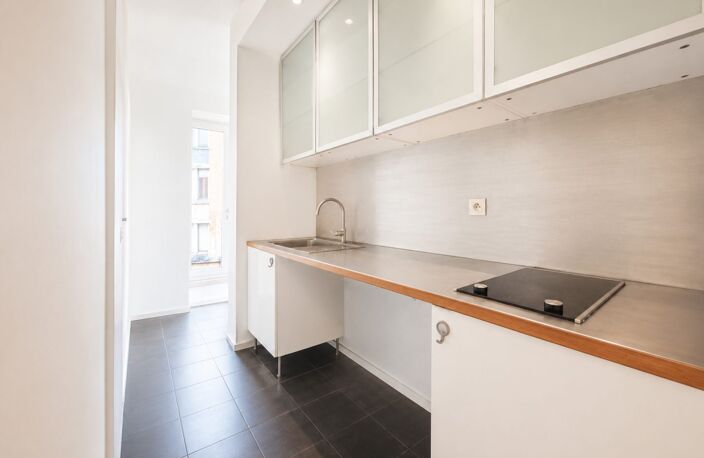 Tours GareVelpeau  Studio 35 m² avec cave, syndic bénév — photo 2