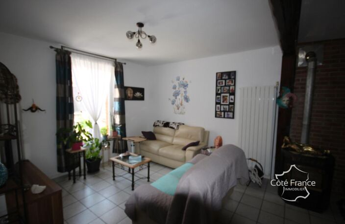 GIVET Maison d'habitation 2 chambres, louée 550 EUR par mois — photo 3