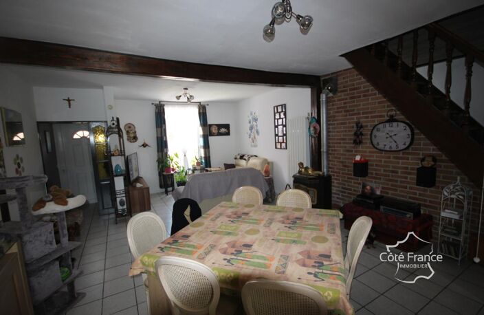 GIVET Maison d'habitation 2 chambres, louée 550 EUR par mois — photo 4