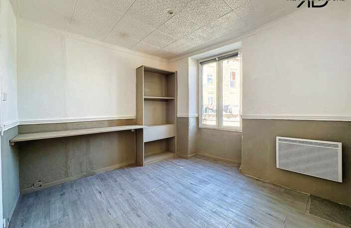 Maison de ville de 140m² avec cour à AUBENAS — photo 3