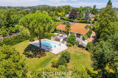 Maison 7 pièces 5600 €