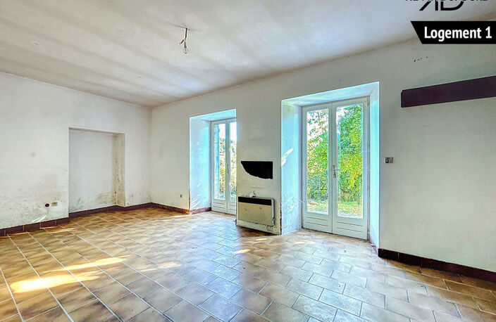 Ensemble immobilier de 300m² avec un terrain de 1,2 ha à — photo 4