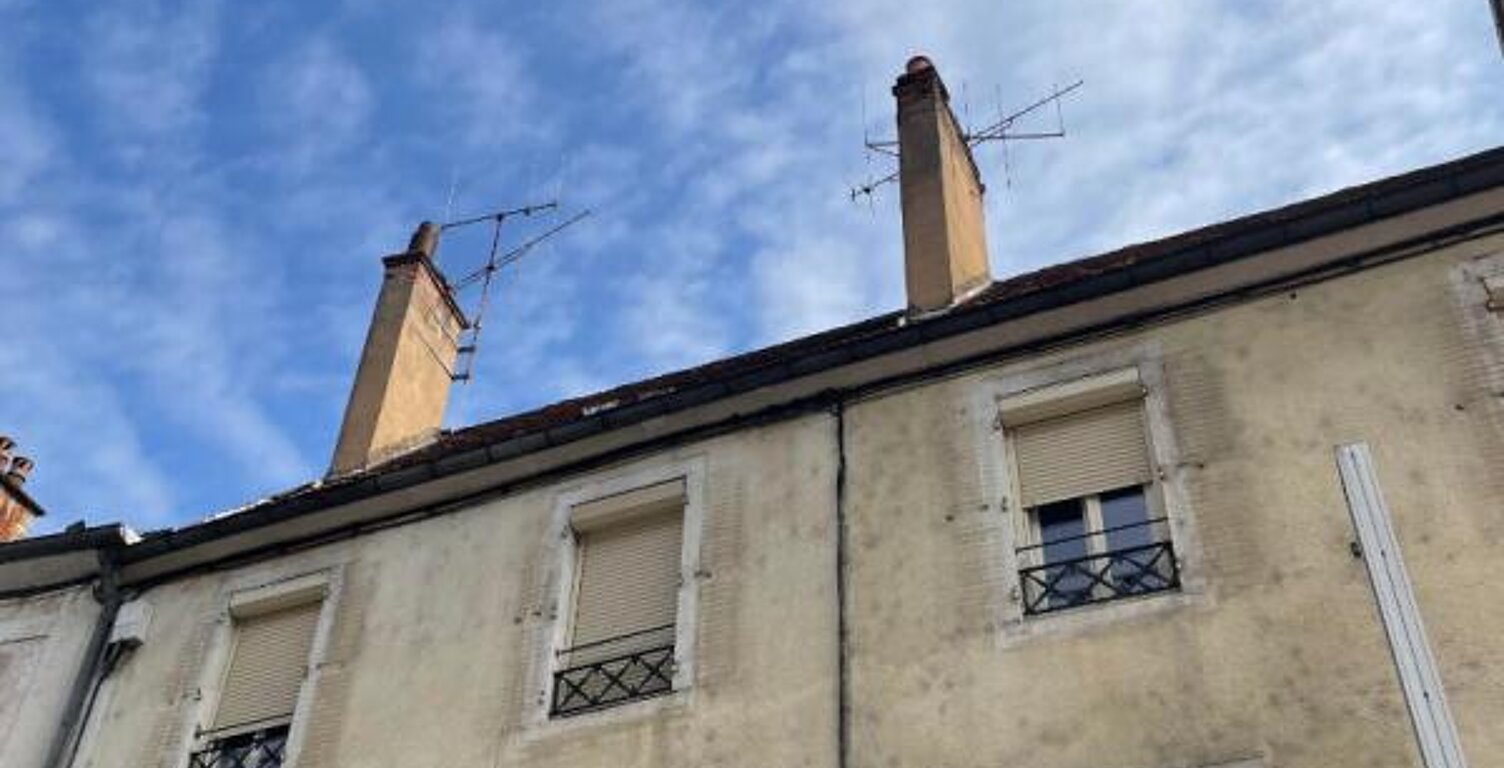 APPARTEMENT REFAIT A NEUF - DISPONIBLE A PARTIR DU 15/08 — photo 1