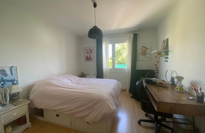 Rochefort, maison 3 chambres avec terrasse, piscine chauffée et garage — photo 5