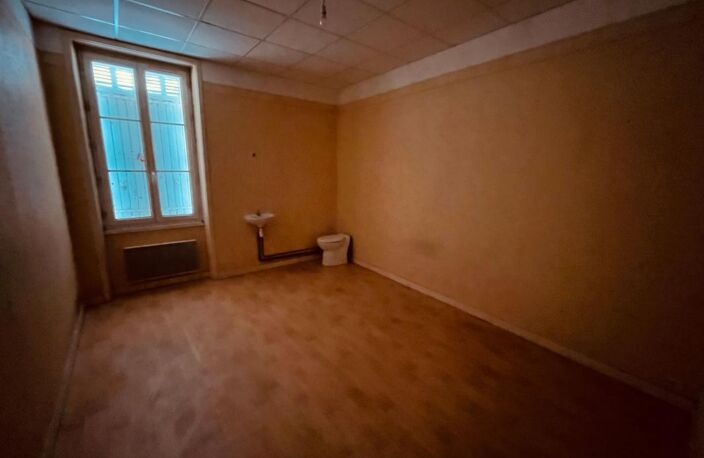 Appartement À Vendre — photo 2