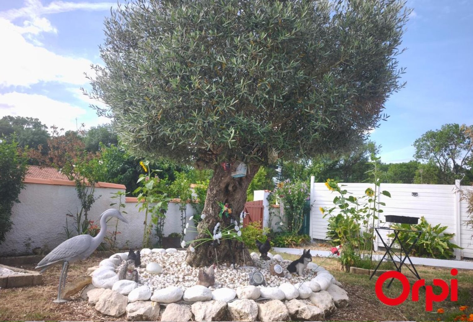 Le Gua – Le confort d'une maison rénovée, prête à accueillir vos projets — photo 1