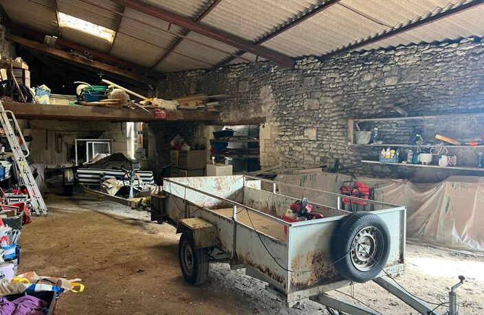 Hangar à vendre BRIE-SOUS-MORTAGNE — photo 3