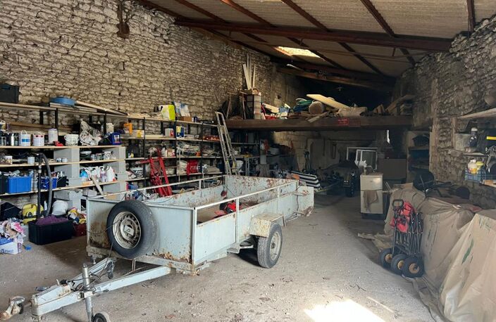 Hangar à vendre BRIE-SOUS-MORTAGNE — photo 4