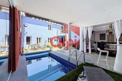 Immeuble  318000 €