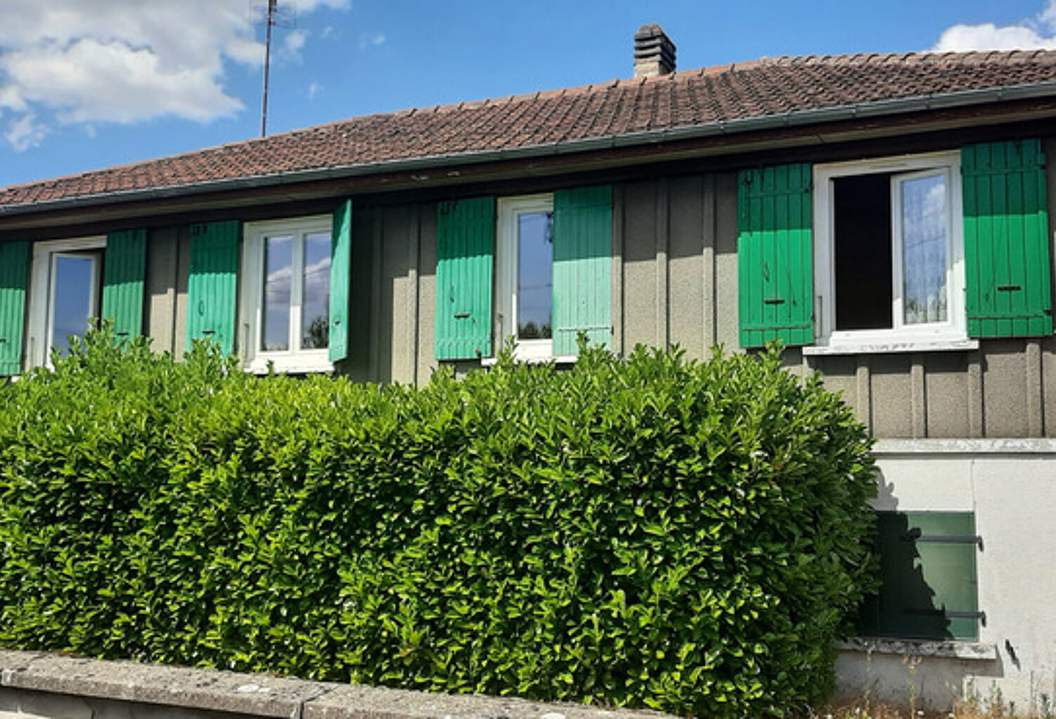 PAVILLON INDIVIDUEL SUR SOUS SOL COMPLET — photo 1