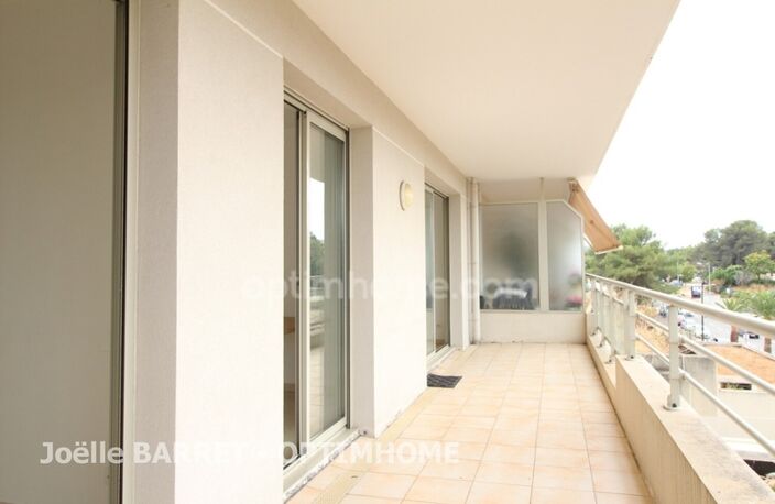BIOT – EXCLUSIVITE - Appartement 3 Pièces avec vue Golf et Terrasse Sud-Ouest — photo 2