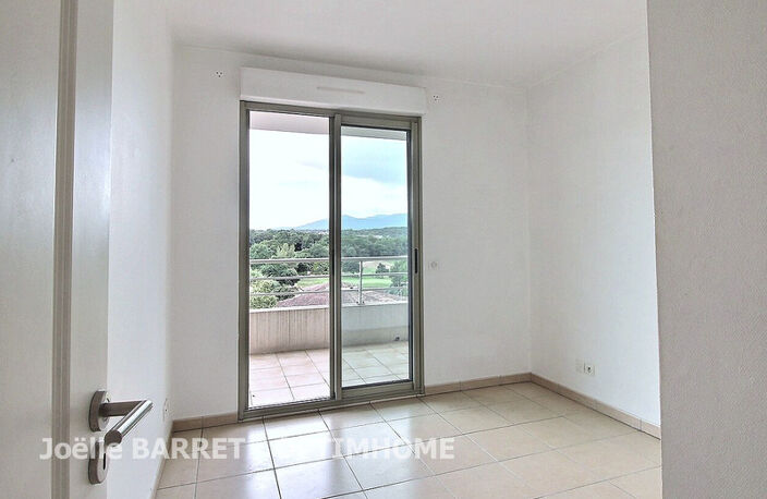BIOT – EXCLUSIVITE - Appartement 3 Pièces avec vue Golf et Terrasse Sud-Ouest — photo 5