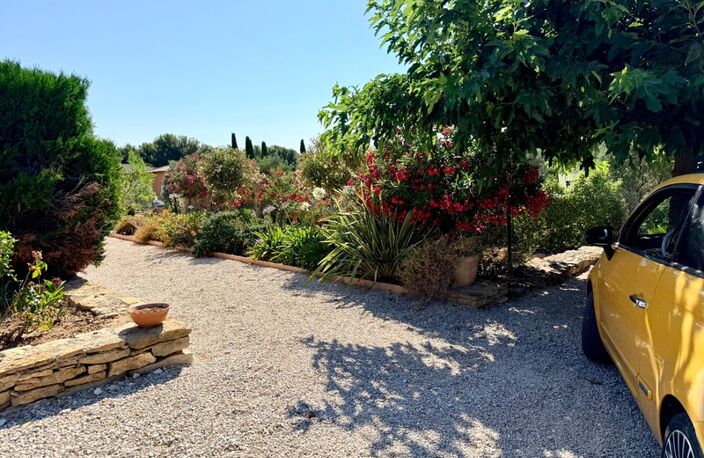 La CADIERE-D'AZUR  Élégante villa de plain-pied dans un environnement d'exception — photo 4