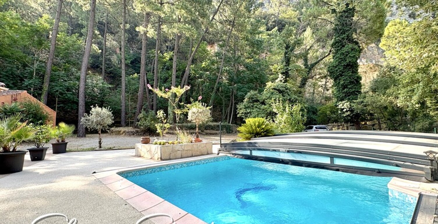 Villa familiale 4 chambres avec piscine et grand terrain | Calme absolu et sans vis-à-vis | Saint-Restitut — photo 1