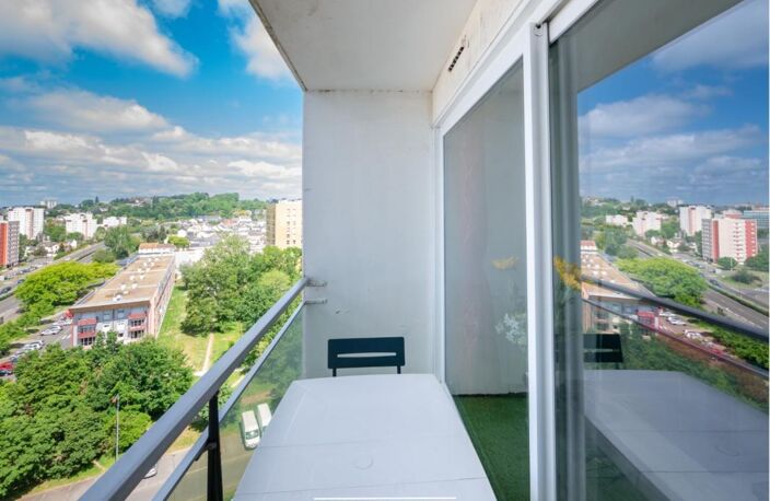 LE MANS (72) – Quartier Est | Appartement T2 de 53M2 avec balcon, vue panoramique et aucun travaux — photo 2