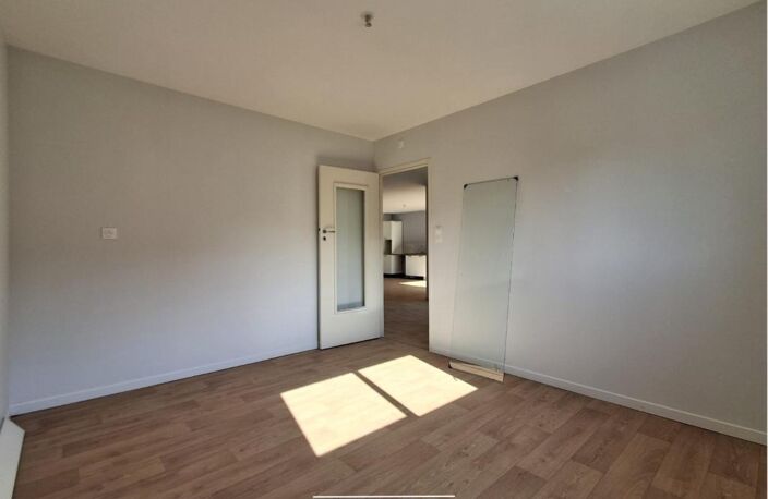Maison à vendre 6 pièces LA BAZOGE (72) — photo 3