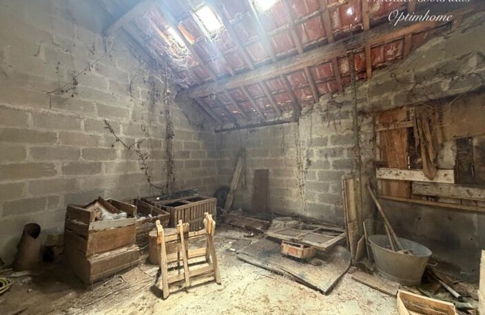 Maison à rénover avec garage indépendant – Fort potentiel à Mansigné — photo 3
