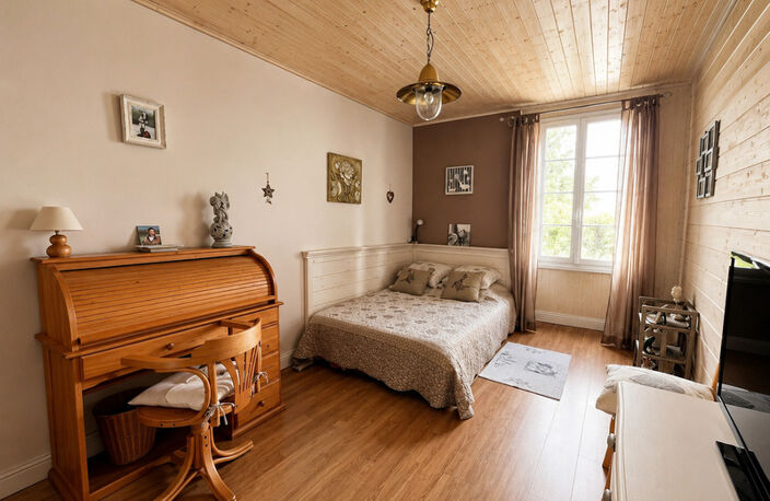 Maison d'habitation 7 pièces à vendre plus trois revenus locatifs MATHA (17) — photo 2