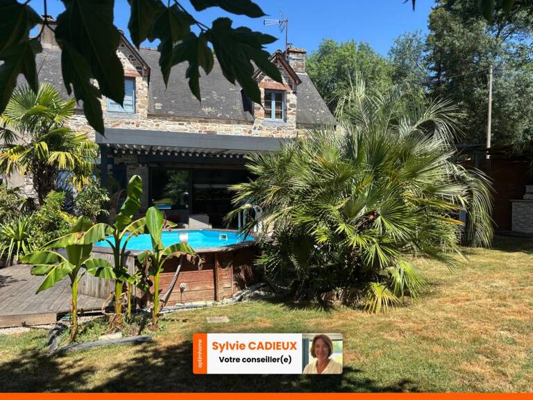Maison en pierre , pleine de charme - 3 Chambres et mezzanine - COURNON — photo 1