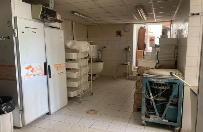 MAISON EN PIERRE  210 M2 AVEC POTENTIEL — photo 5
