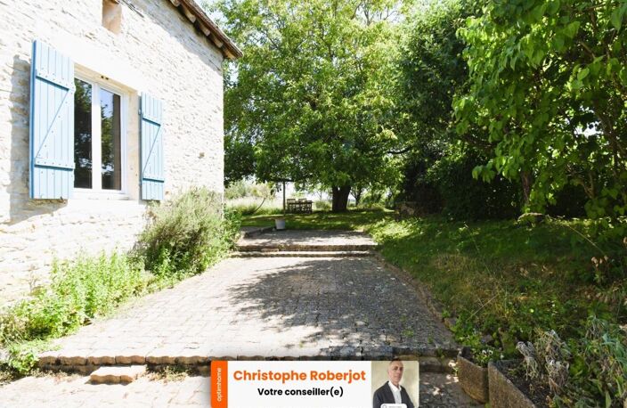Maison Familiale ATYPIQUE en pierres située entre Chalon sur Saône et Beaune dans un havre de paix de 1700m2 et plus — photo 3