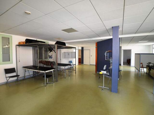 A vendre en exclusivité sur Auch (32): local commercial ou professionnel de 160m² avec place de stationnement privée — photo du bien