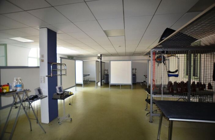 A vendre en exclusivité sur Auch (32): local commercial ou professionnel de 160m² avec place de stationnement privée — photo 2
