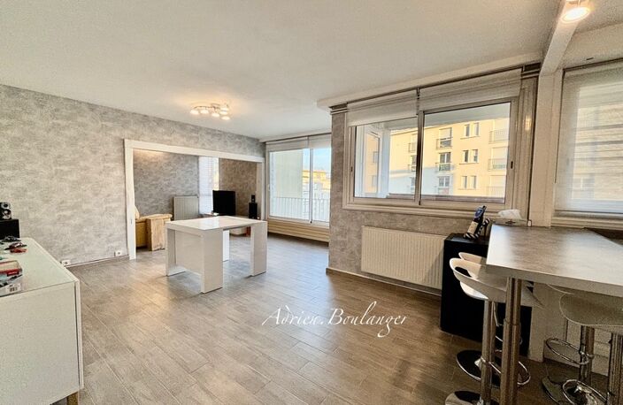 Appartement à vendre 4 pièces COMBS LA VILLE (77) — photo 2